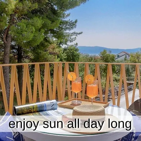 Marula - 5 Min Walk To Beach, Supermarkets, Restaurants - Balcony, Parking & Bicycles شقة زاووستروج